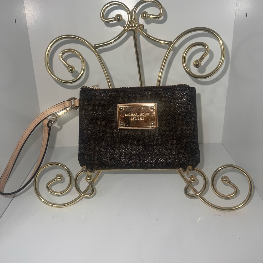 Michael Kors wallet - Picture 1 of 4